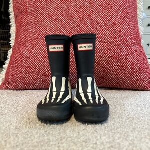 Hunter Skeleton Print Rain Boots